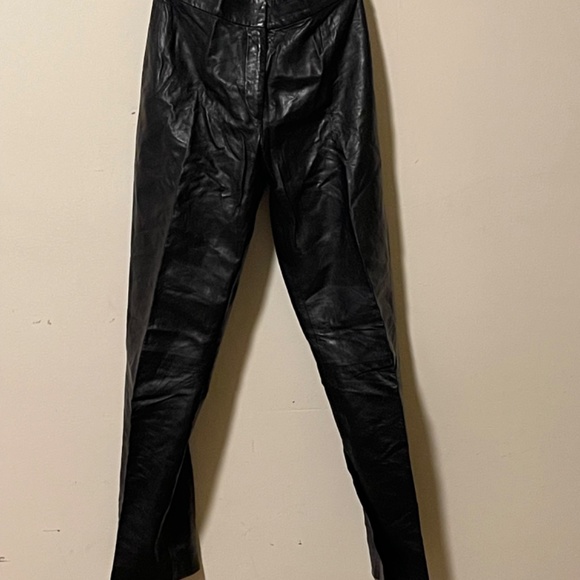 Giorgio Armani Vintage Size 44 Black Leather Pants - Picture 3 of 4